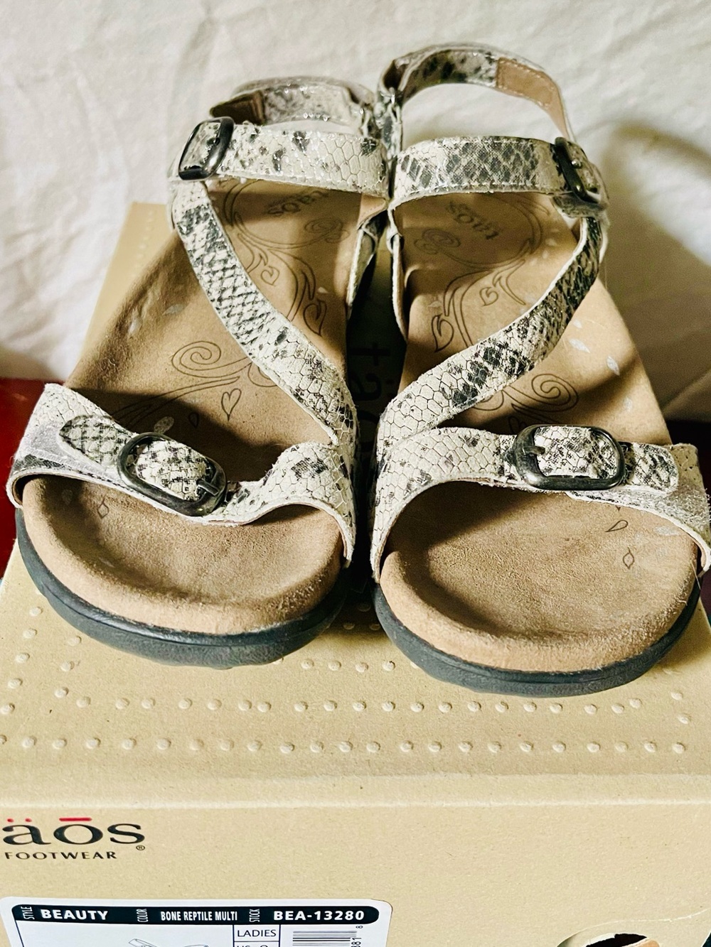TAOS "Beauty" Leather Strappy Comfort Sandals in Bone Reptile Multi-Size 9